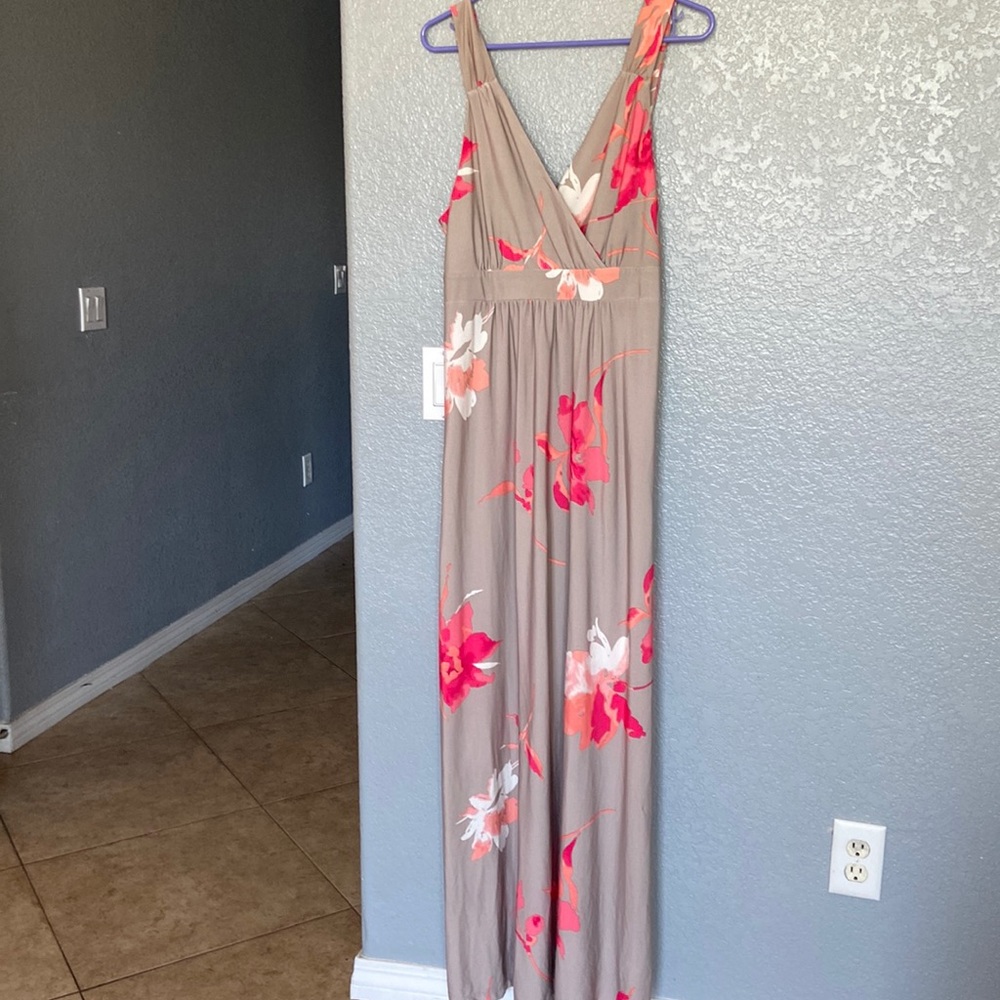 Apt. 9 beautiful floral, grey and coral maxi dress